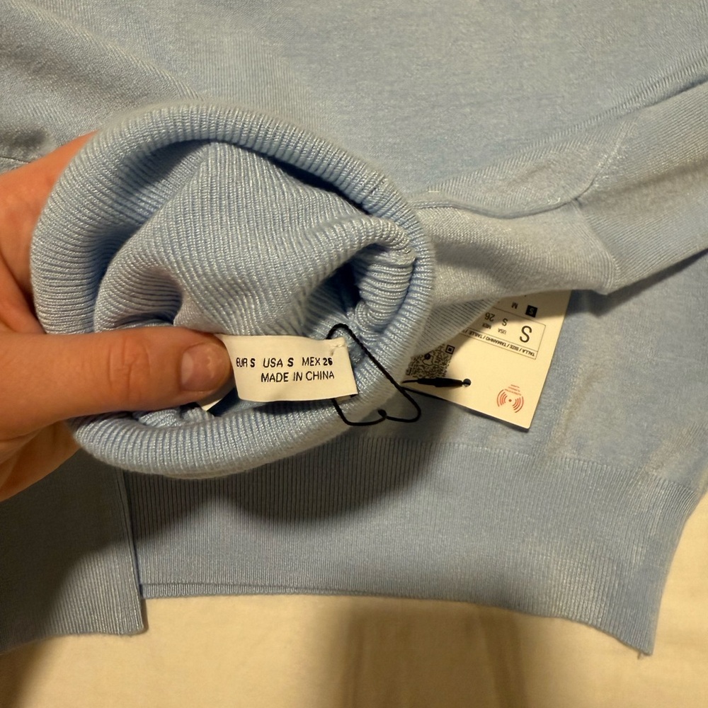 ZARA basic buttoned knit sweater - Picture 3 of 4
